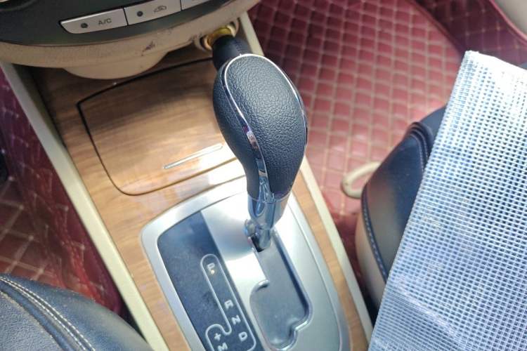 Used Buick Excelle 2015 1.5L Automatic Classic Model Gear Lever