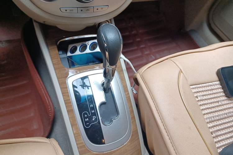 Used Buick Excelle 2015 1.5L Automatic Classic Model Gear Lever