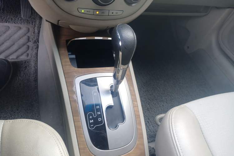 Used Buick Excelle 2015 1.5L Automatic Classic Model Gear Lever