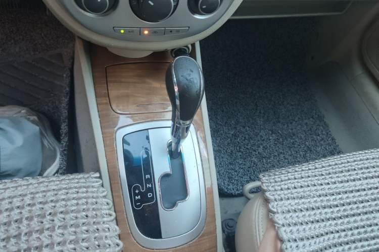Used Buick Excelle 2015 1.5L Automatic Classic Model Gear Lever