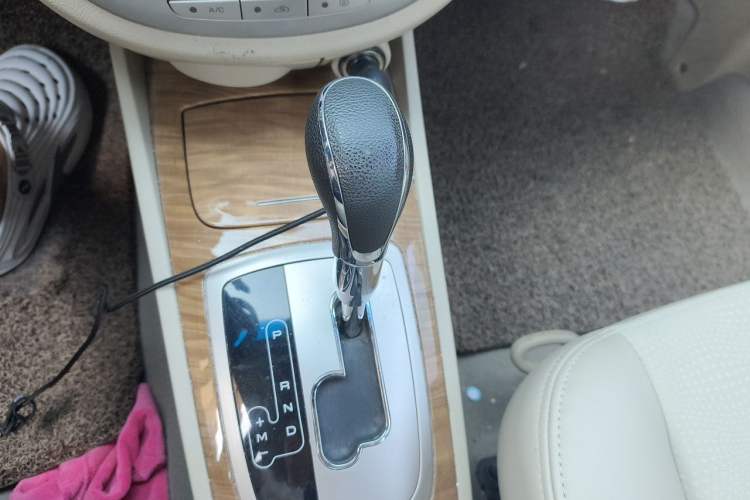 Used Buick Excelle 2015 1.5L Automatic Classic Model Gear Lever
