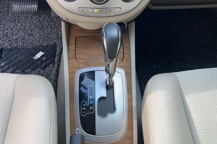 Used Buick Excelle 2015 1.5L Automatic Classic Model Gear Lever