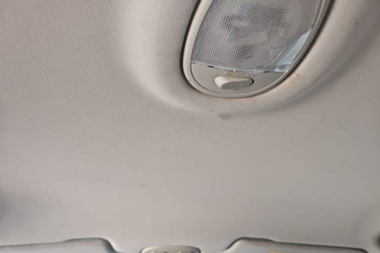 Used Buick Excelle 2015 1.5L Automatic Classic Model Headliner