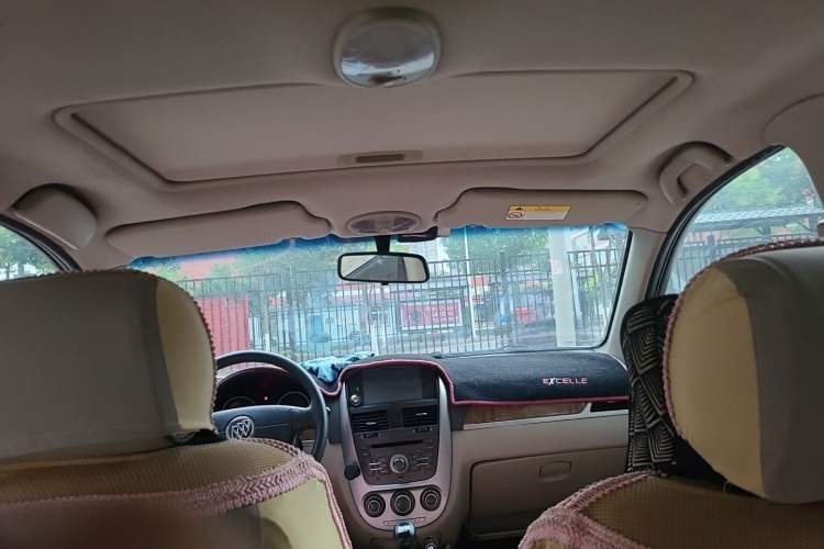 Used Buick Excelle 2015 1.5L Manual Classic Trim Headliner