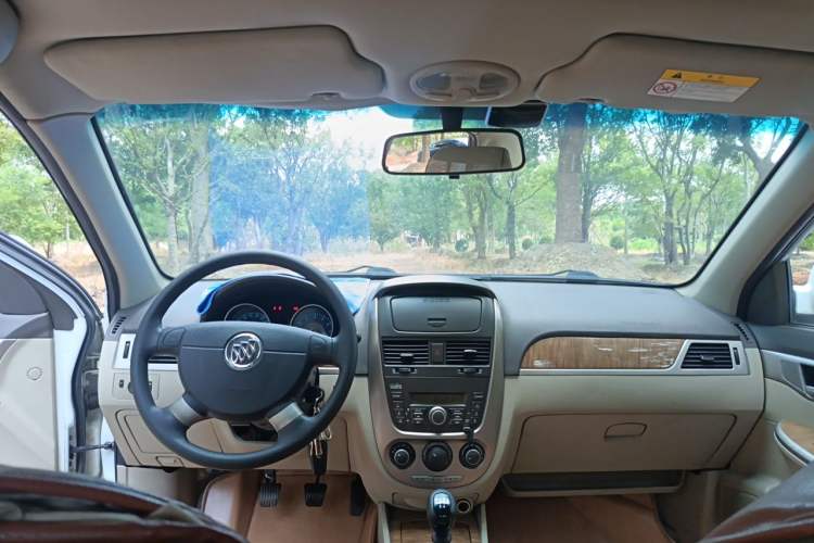 Used Buick Excelle 2015 1.5L Manual Classic Trim Headliner