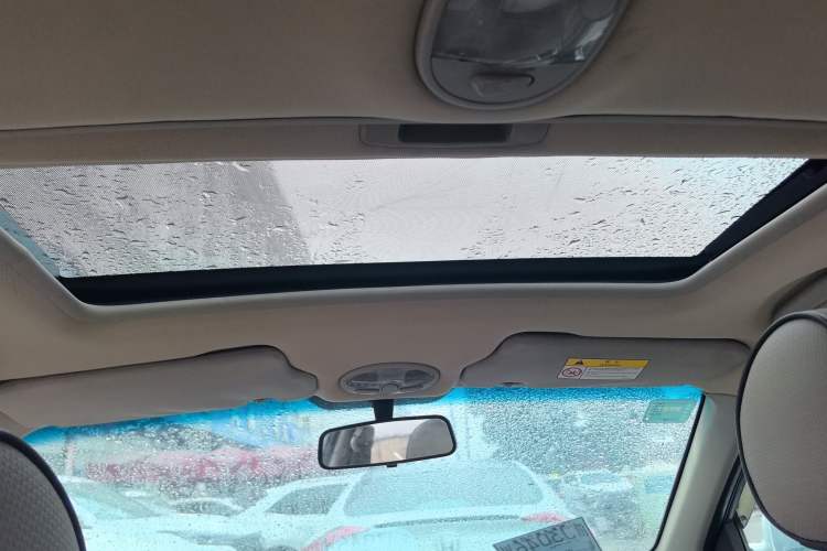 Used Buick Excelle 2015 1.5L Manual Classic Trim Headliner