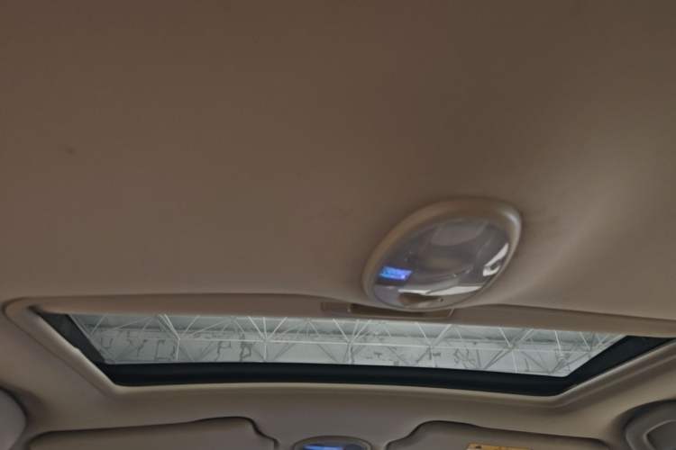 Used Buick Excelle 2015 1.5L Manual Classic Trim Headliner