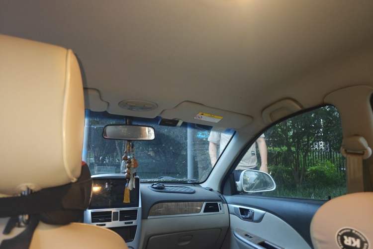 Used Buick Excelle 2015 1.5L Automatic Classic Model Headliner