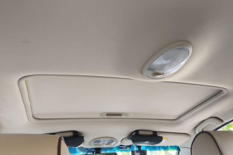 Used Buick Excelle 2015 1.5L Automatic Luxury Edition Headliner
