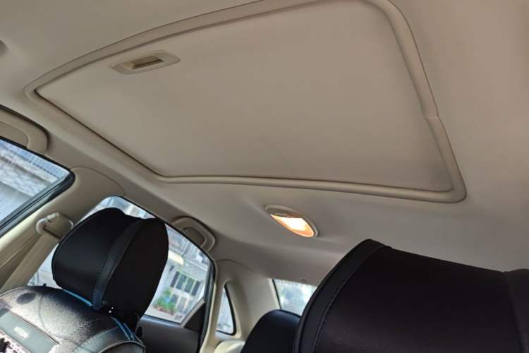 Used Buick Excelle 2015 1.5L Manual Classic Trim Headliner