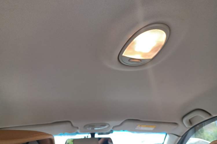 Used Buick Excelle 2015 1.5L Automatic Classic Model Headliner