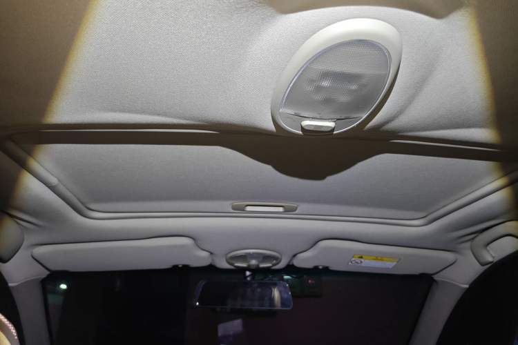 Used Buick Excelle 2015 1.5L Automatic Luxury Edition Headliner