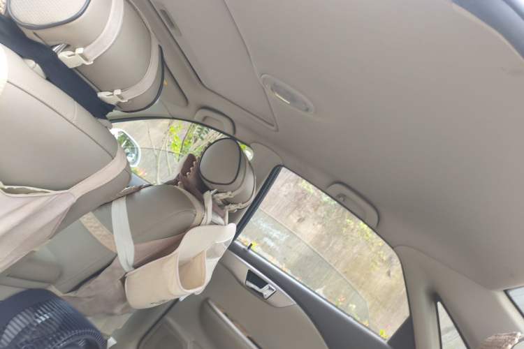 Used Buick Excelle 2015 1.5L Manual Classic Trim Headliner
