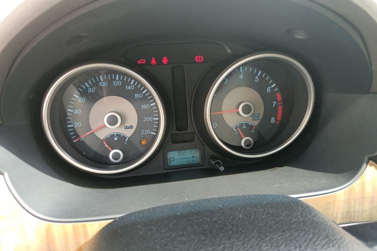 Used Buick Excelle 2015 1.5L Automatic Classic Model Instrument Cluster