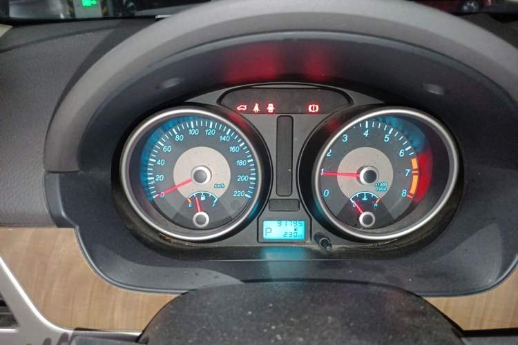 Used Buick Excelle 2015 1.5L Automatic Classic Model Instrument Cluster