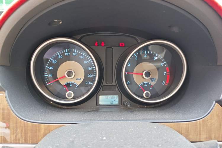 Used Buick Excelle 2015 1.5L Manual Classic Trim Instrument Cluster