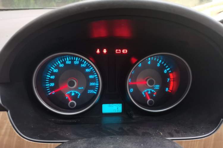 Used Buick Excelle 2015 1.5L Manual Classic Trim Instrument Cluster