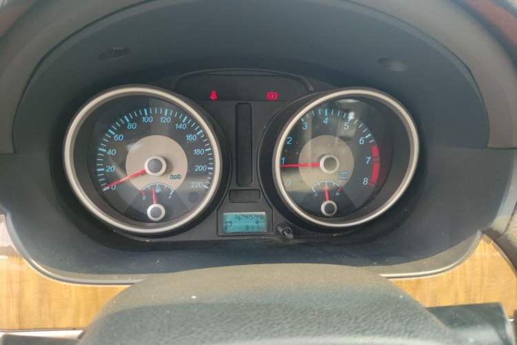 Used Buick Excelle 2015 1.5L Automatic Classic Model Instrument Cluster