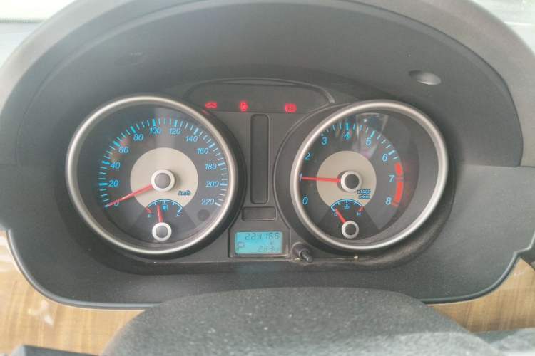 Used Buick Excelle 2015 1.5L Automatic Classic Model Instrument Cluster