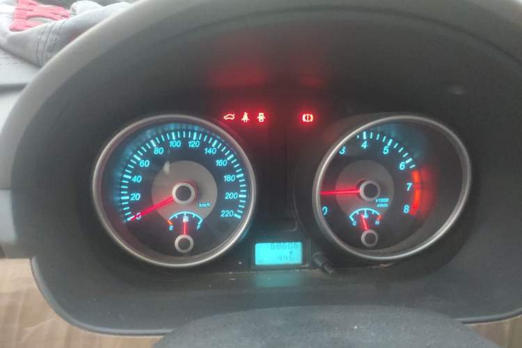 Used Buick Excelle 2015 1.5L Manual Classic Trim Instrument Cluster