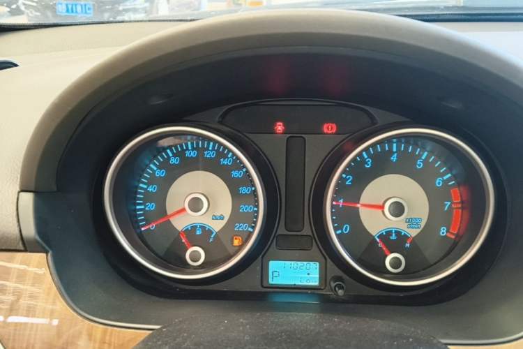 Used Buick Excelle 2015 1.5L Automatic Classic Model Instrument Cluster
