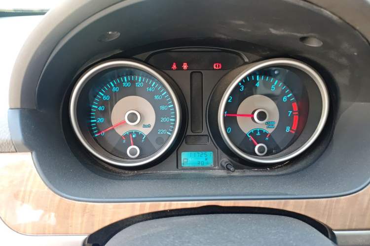 Used Buick Excelle 2015 1.5L Automatic Classic Model Instrument Cluster