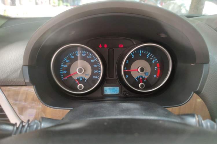 Used Buick Excelle 2015 1.5L Automatic Classic Model Instrument Cluster