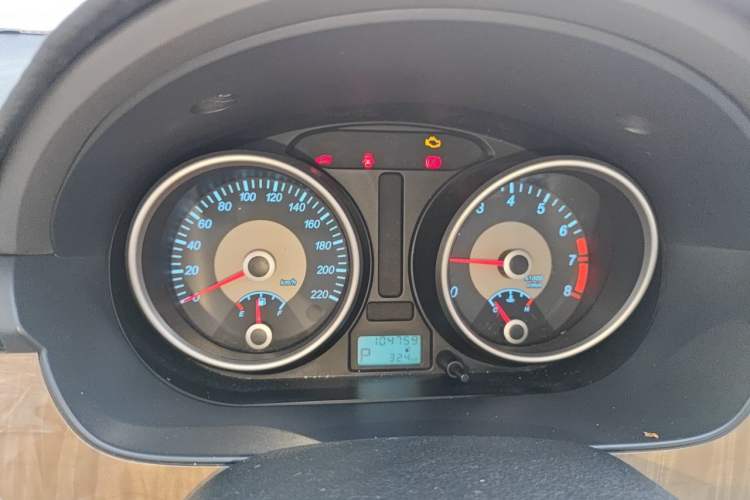 Used Buick Excelle 2015 1.5L Automatic Classic Model Instrument Cluster