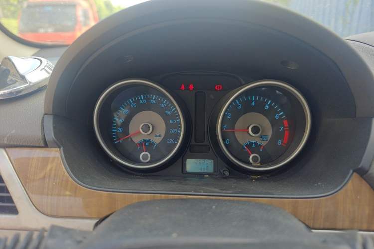 Used Buick Excelle 2015 1.5L Manual Luxury Model Instrument Cluster