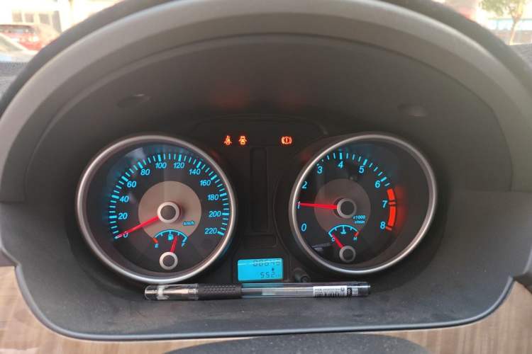 Used Buick Excelle 2015 1.5L Manual Classic Trim Instrument Cluster
