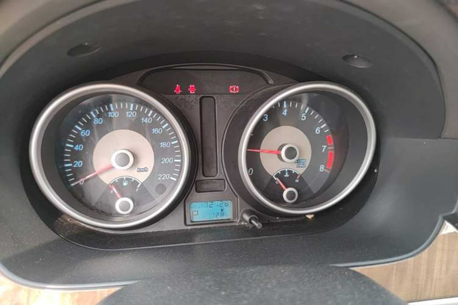 Used Buick Excelle 2015 1.5L Automatic Classic Model Instrument Cluster