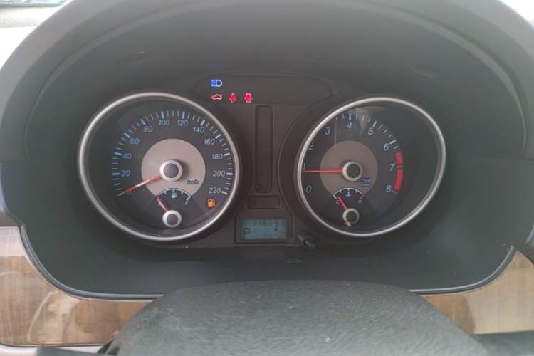 Used Buick Excelle 2015 1.5L Automatic Classic Model Instrument Cluster
