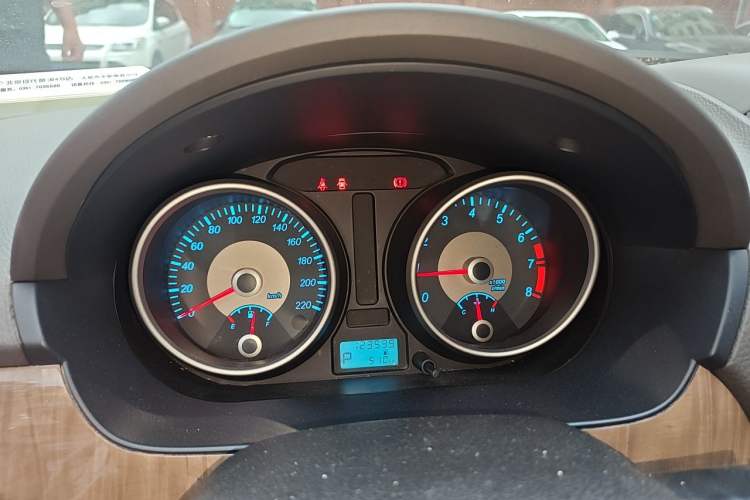 Used Buick Excelle 2015 1.5L Automatic Classic Model Instrument Cluster