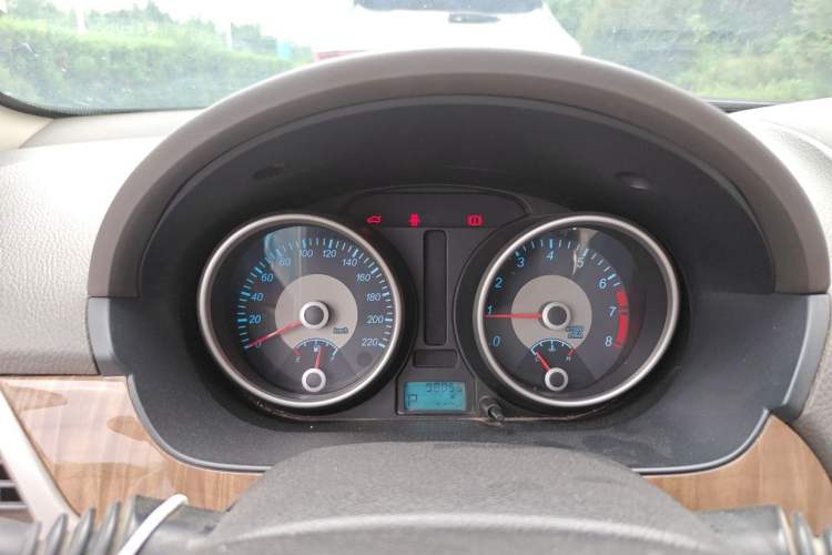Used Buick Excelle 2015 1.5L Automatic Classic Model Instrument Cluster