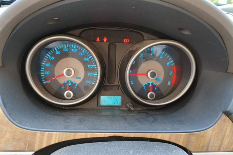 Used Buick Excelle 2015 1.5L Automatic Luxury Edition Instrument Cluster
