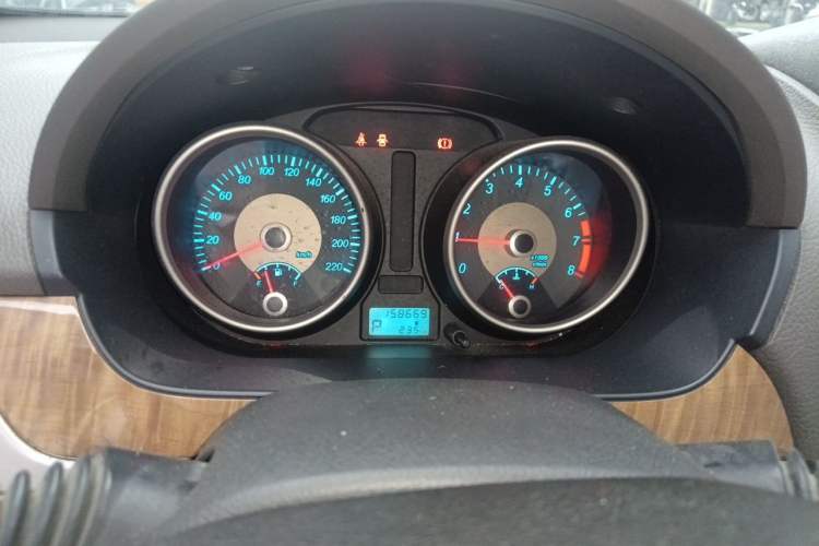 Used Buick Excelle 2015 1.5L Automatic Classic Model Instrument Cluster