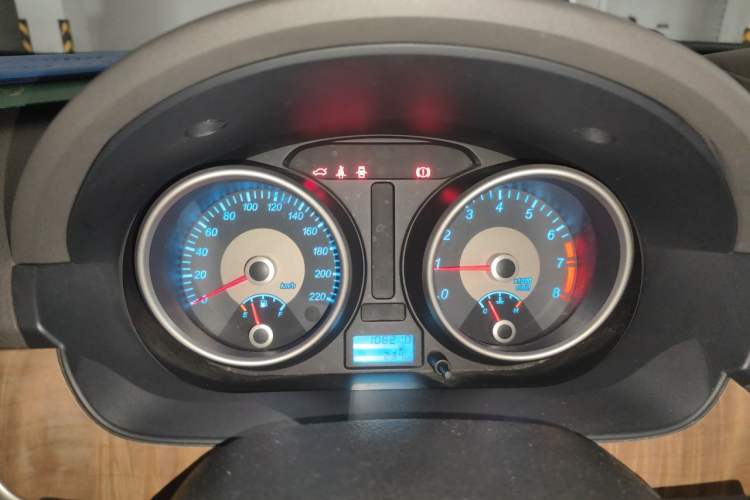Used Buick Excelle 2015 1.5L Manual Classic Trim Instrument Cluster