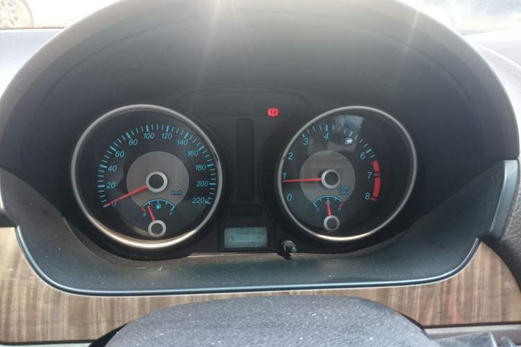 Used Buick Excelle 2015 1.5L Automatic Classic Model Instrument Cluster