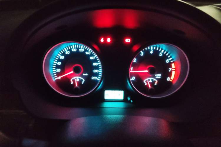 Used Buick Excelle 2015 1.5L Automatic Classic Model Instrument Cluster