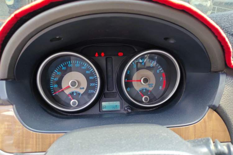 Used Buick Excelle 2015 1.5L Automatic Classic Model Instrument Cluster