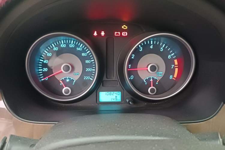 Used Buick Excelle 2015 1.5L Manual Classic Trim Instrument Cluster