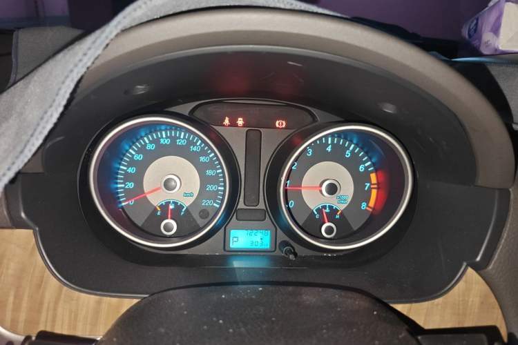 Used Buick Excelle 2015 1.5L Automatic Luxury Edition Instrument Cluster