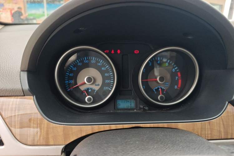 Used Buick Excelle 2015 1.5L Automatic Classic Model Instrument Cluster