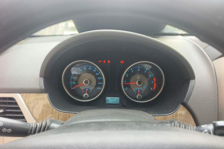 Used Buick Excelle 2015 1.5L Automatic Classic Model Instrument Cluster