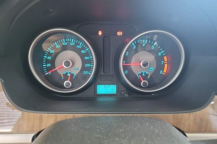 Used Buick Excelle 2015 1.5L Manual Classic Trim Instrument Cluster