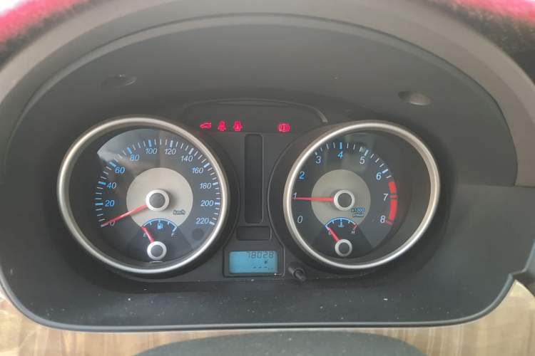 Used Buick Excelle 2015 1.5L Manual Classic Trim Instrument Cluster