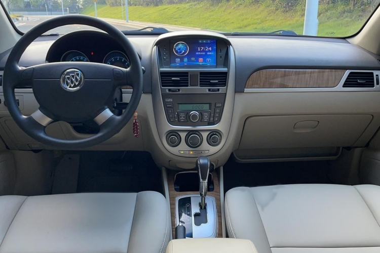 Used Buick Excelle 2015 1.5L Automatic Classic Model Interior 1