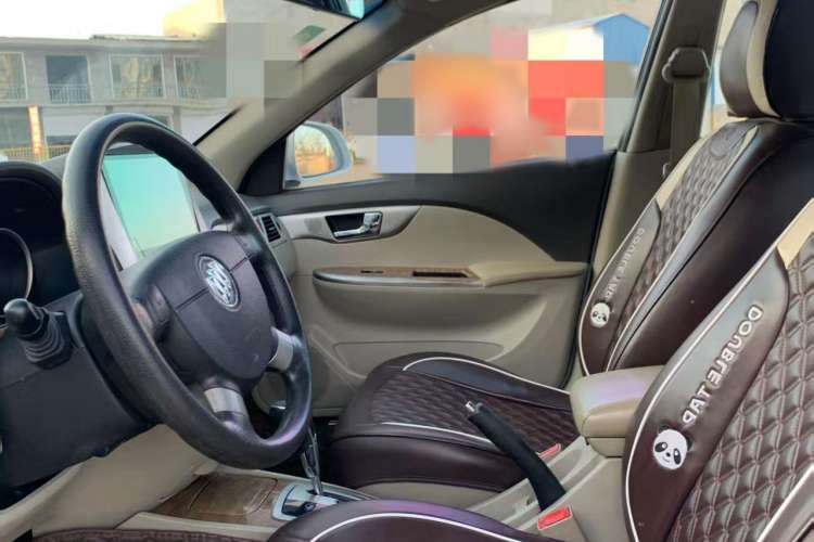 Used Buick Excelle 2015 1.5L Automatic Classic Model Interior 2