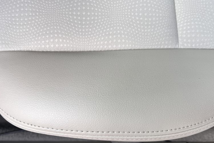 Used Buick Excelle 2015 1.5L Automatic Classic Model Interior 2