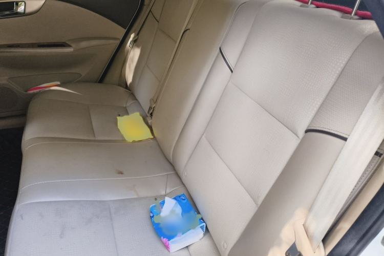 Used Buick Excelle 2015 1.5L Automatic Classic Model Interior 4